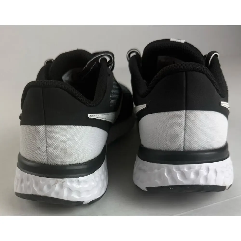 Nike Revolution Size 7 Women's Pre-Owned - Excellent Condition